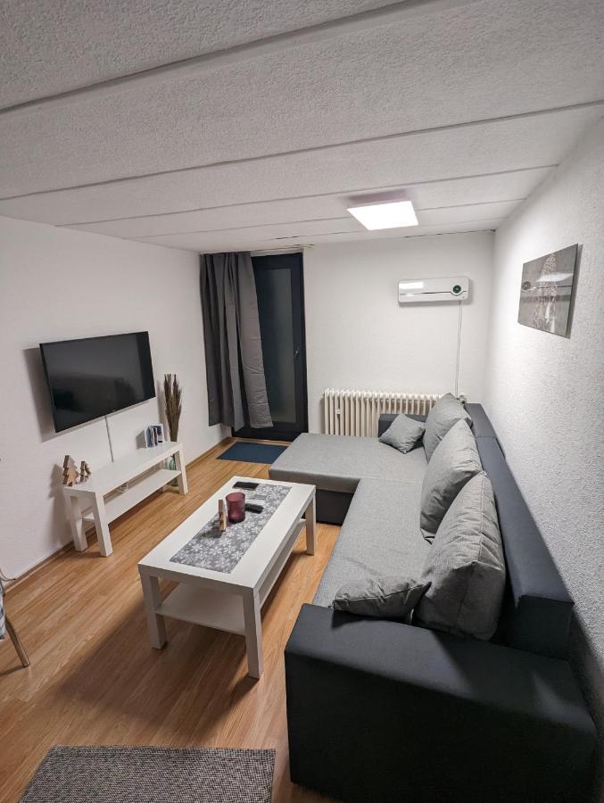 Direkt An Der S-Bahn Gelegenes Gemutliches Souterrain Apartment Mit Privatem Zugang Troisdorf Eksteriør billede
